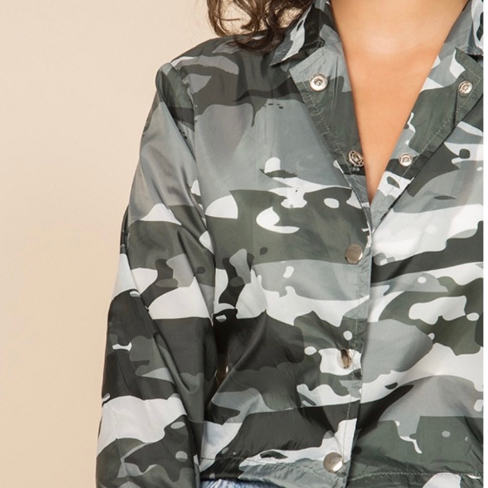 Superdown Odessa Cropped Jacket - image 3